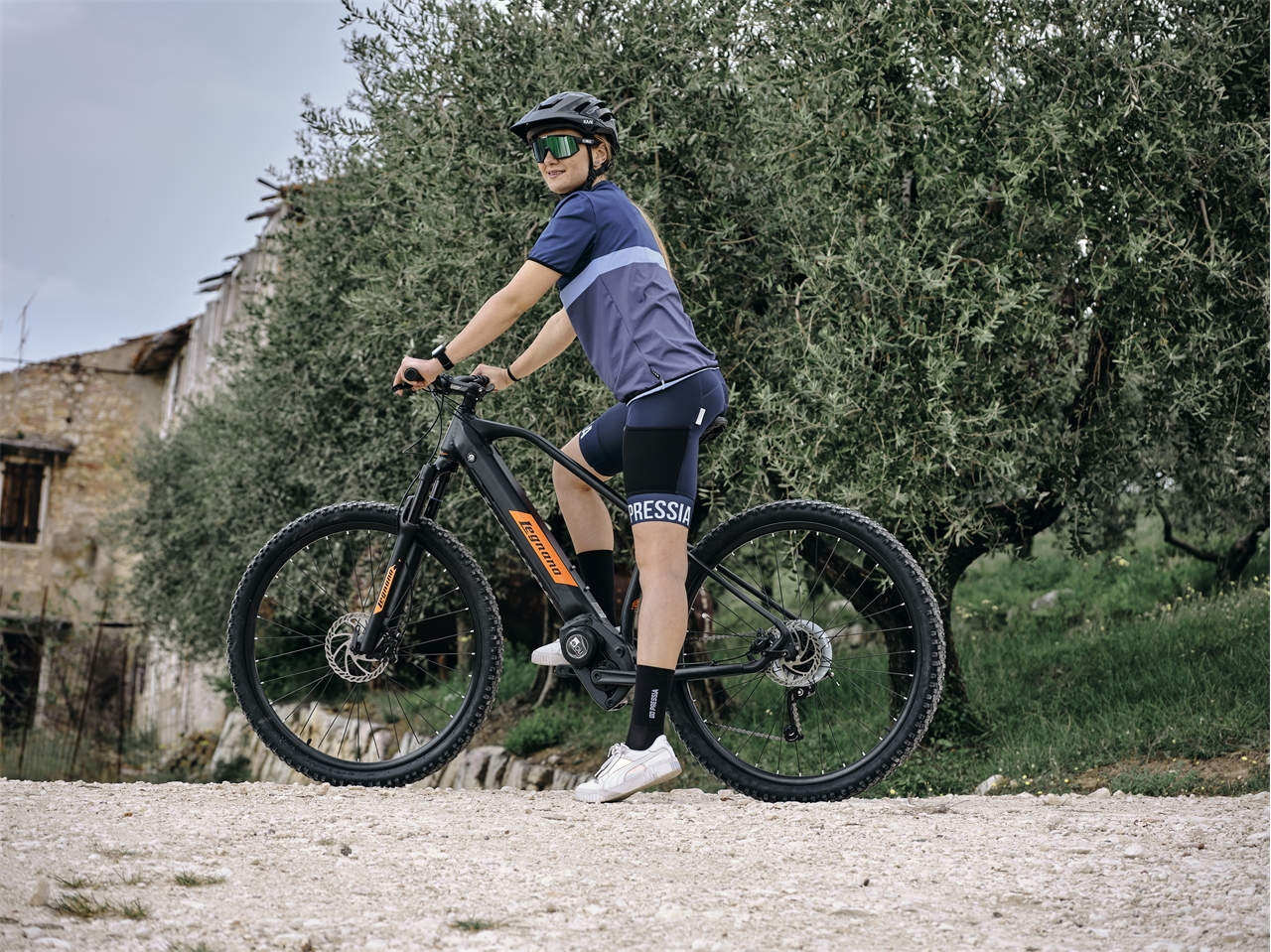 E-BIKE MTB FUOCO MAMBA TAGLIA 45 - NERO-2